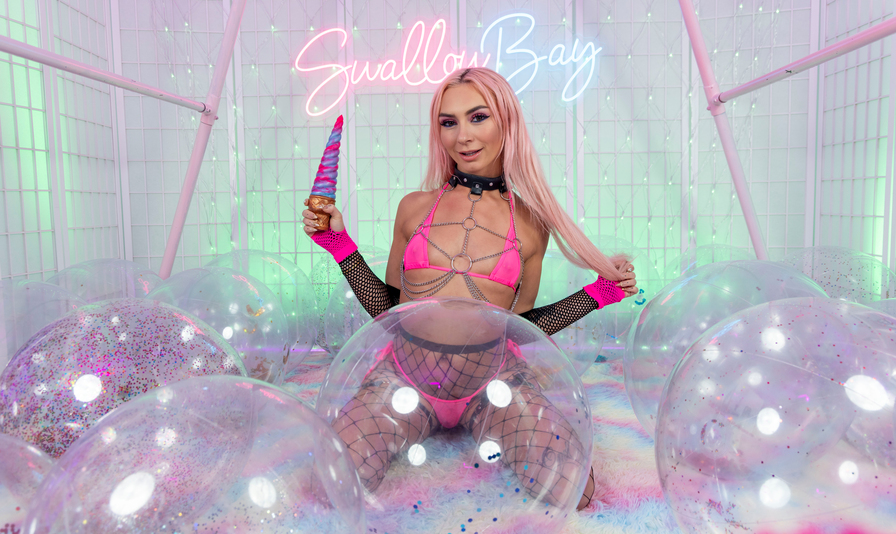 Chloe's Raspberry Icy Bites Gallery - VR Porn Videos