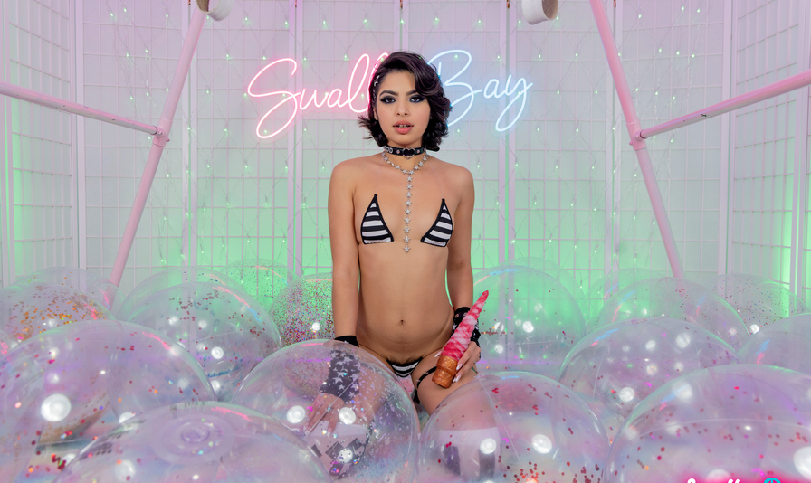 Hazel's Spicy Jelly Hearts Gallery - VR Porn Videos